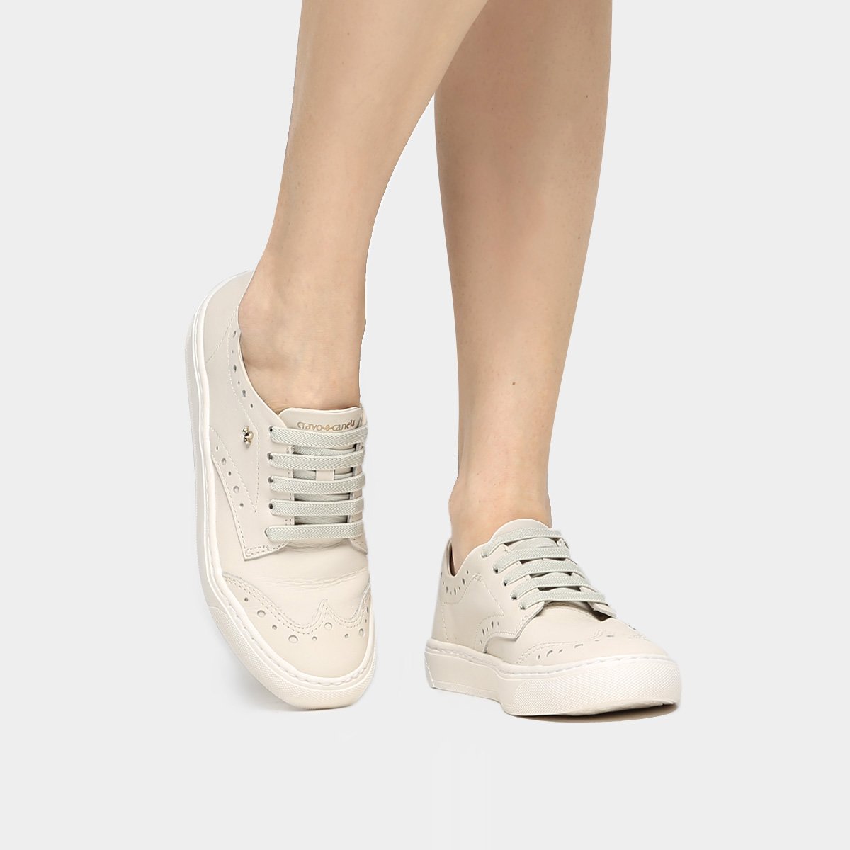 tenis cravo e canela nude